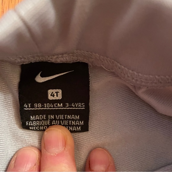 Nike little boys athletic joggers/pants. 4T. Light grey with red swoosh. - Picture 5 of 6